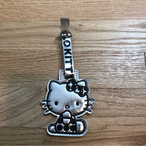 Hello Kitty Silver Luggage Tag - Picture 2 of 3